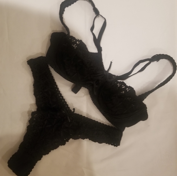 Black Aubade Bahia Half-Cup Bra - Picture 3 of 7